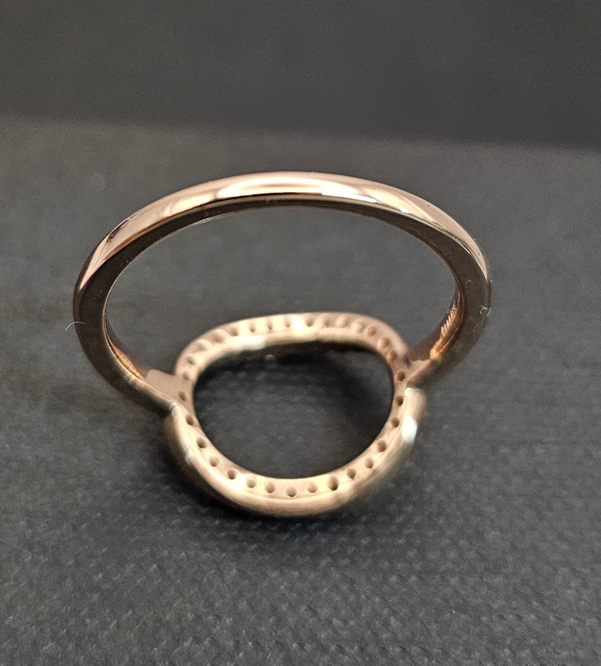 Open hollow women's ring