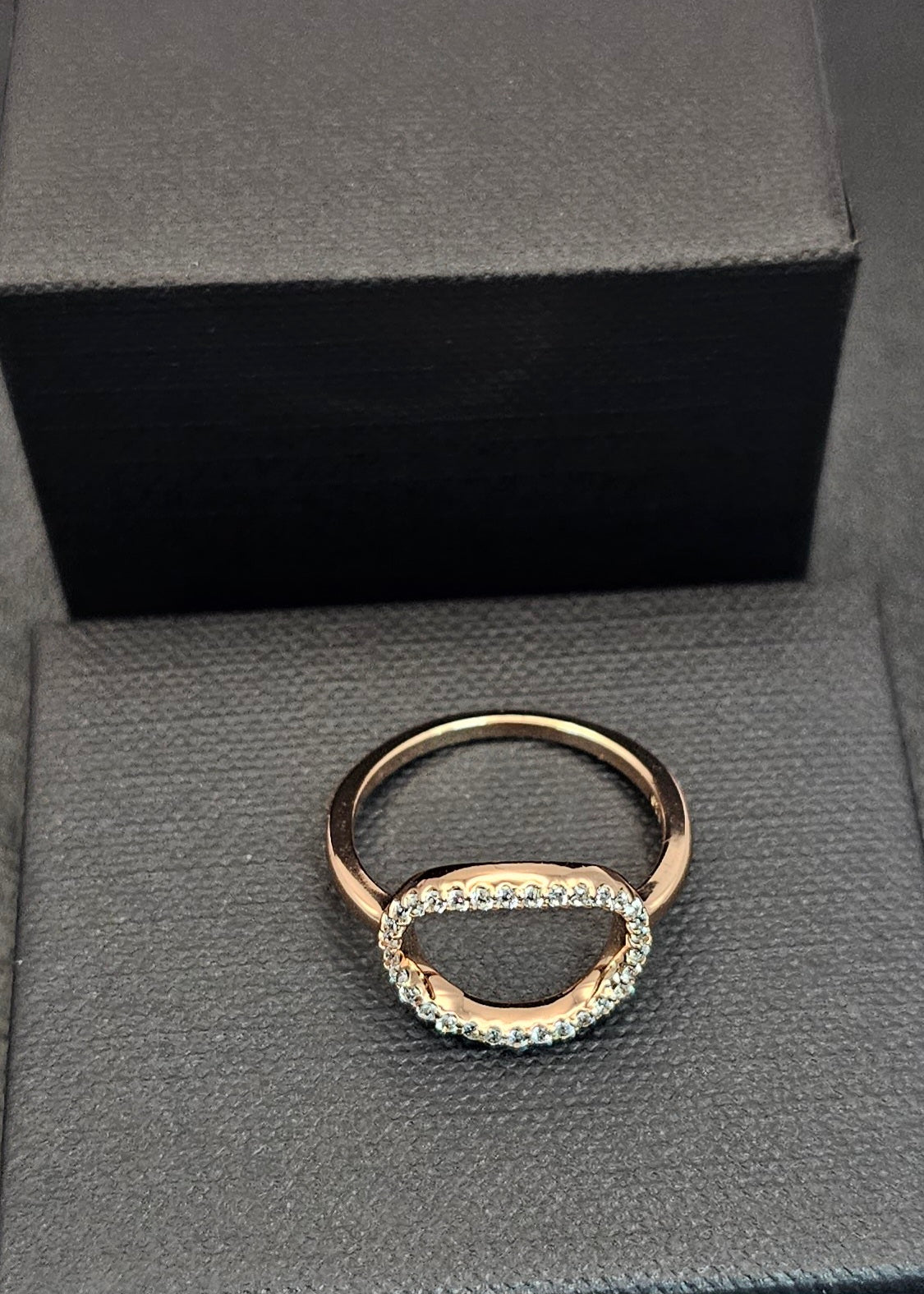 Open hollow women's ring