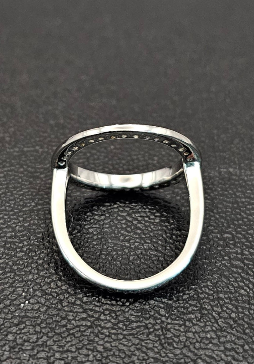 Hollow top silver ring