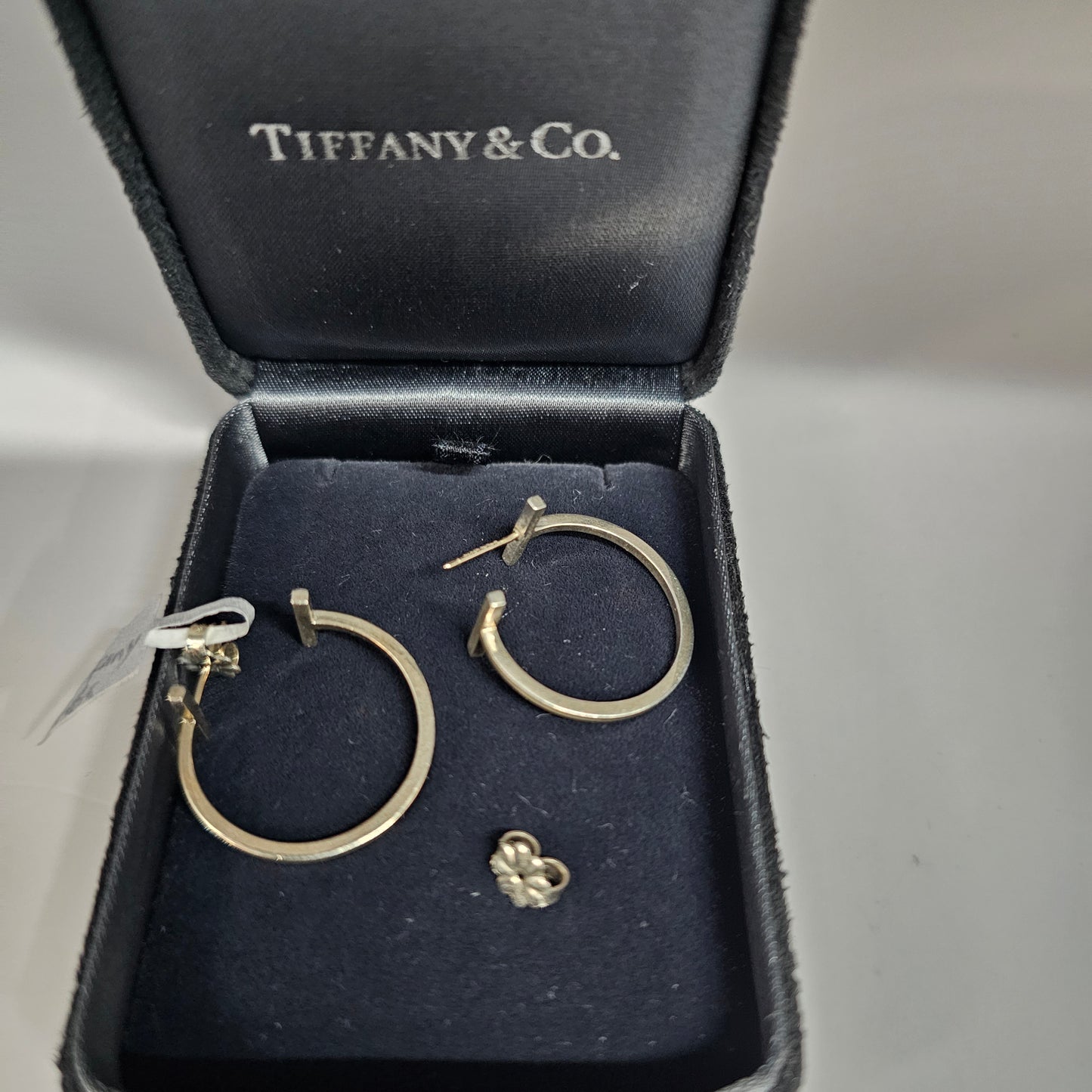 Tiffany &co T wire hoop earrings medium retired