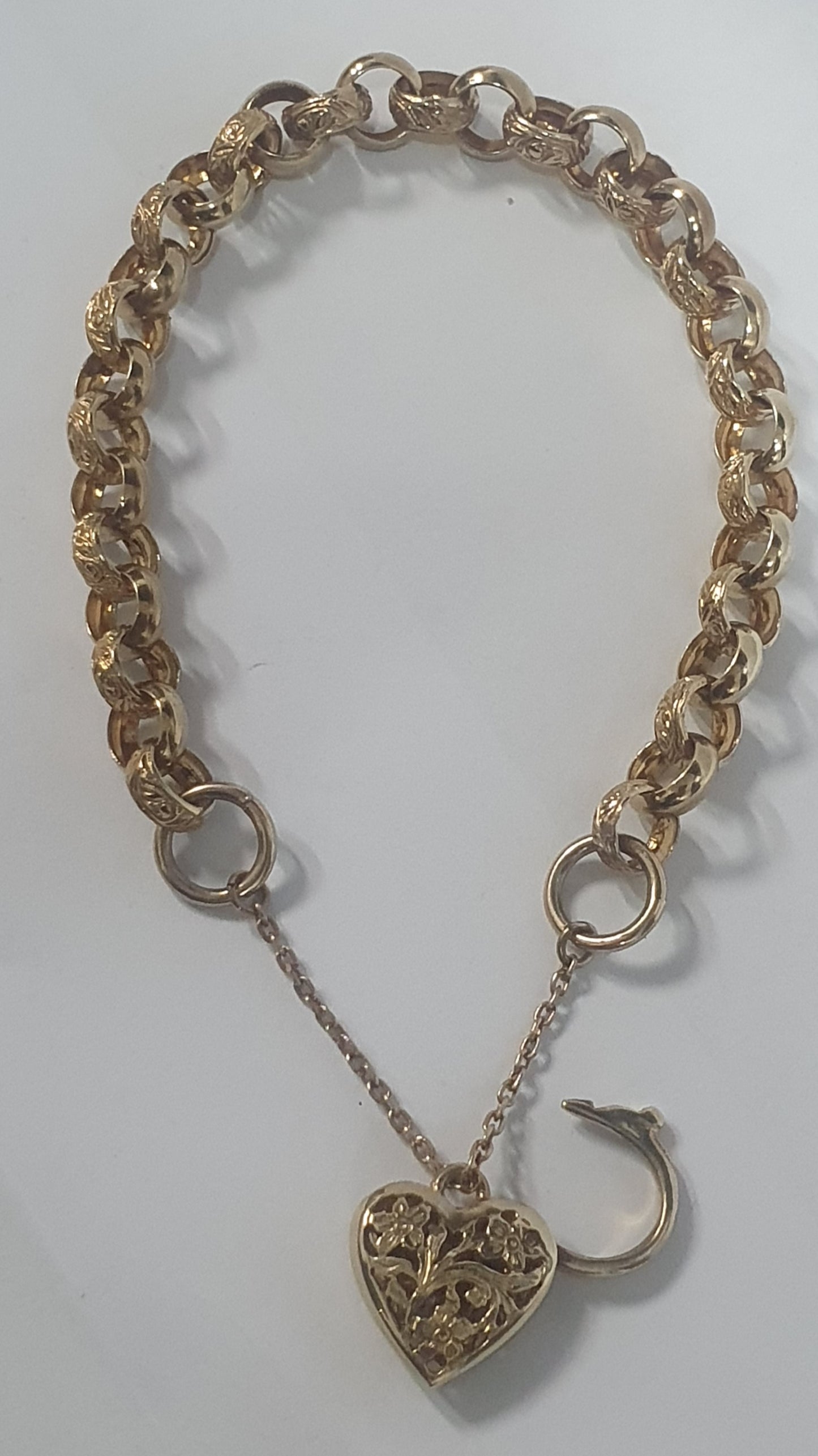 9ct yellow gold heart lock safety Belcher links bracelet