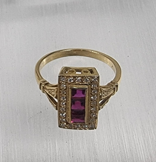 Vintage 18k yellow gold ruby and diamond ring