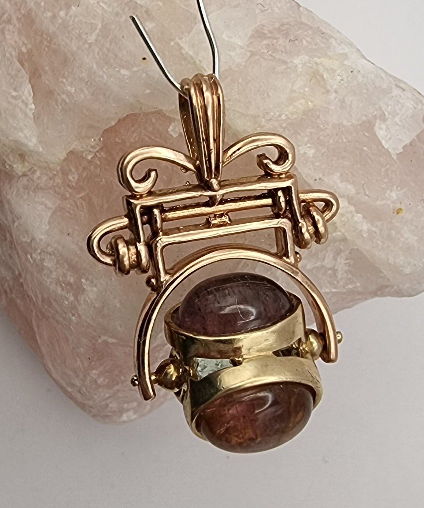 9CT gold swivel fob pendant