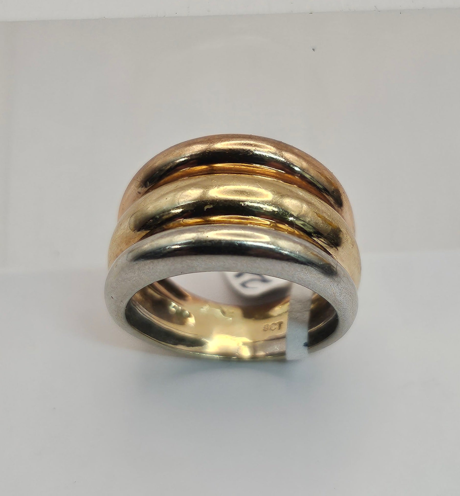 9ct tri-color gold ring – Ramsgate pawnbroker