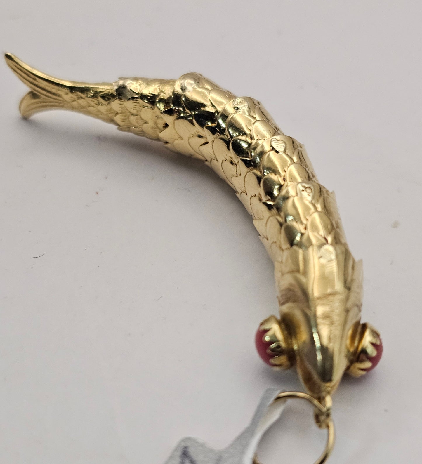 Vintage 18ct yellow gold fish pendent